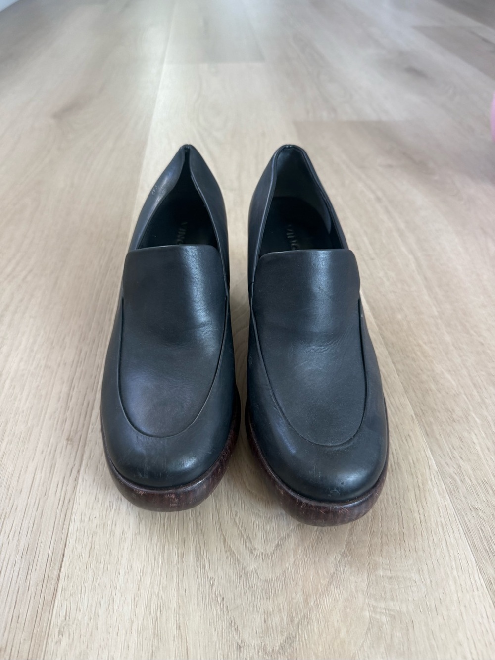 Vince Narissa Women's Black Leather Heeled Loafers Clogs Size 7 - Picture 8 of 9